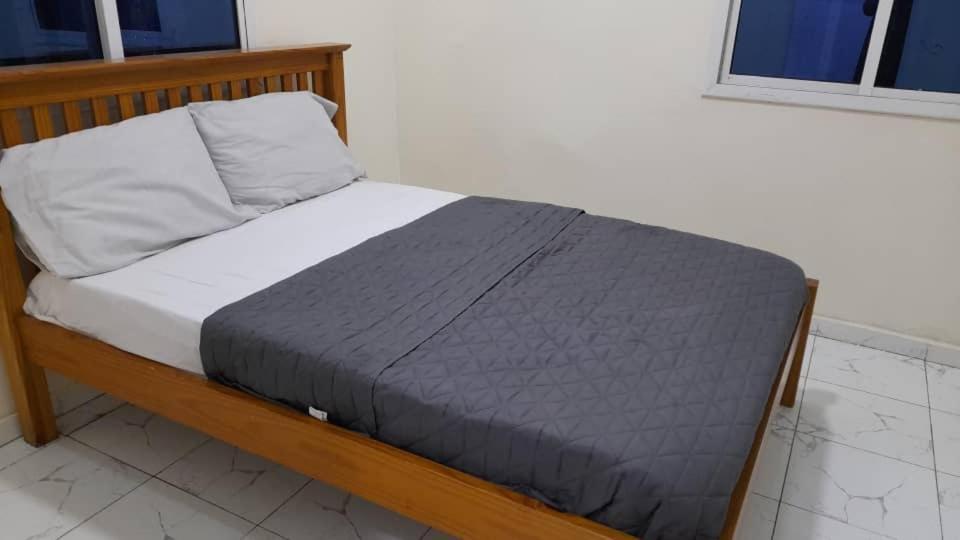 Matano Guest House Brikama Esterno foto